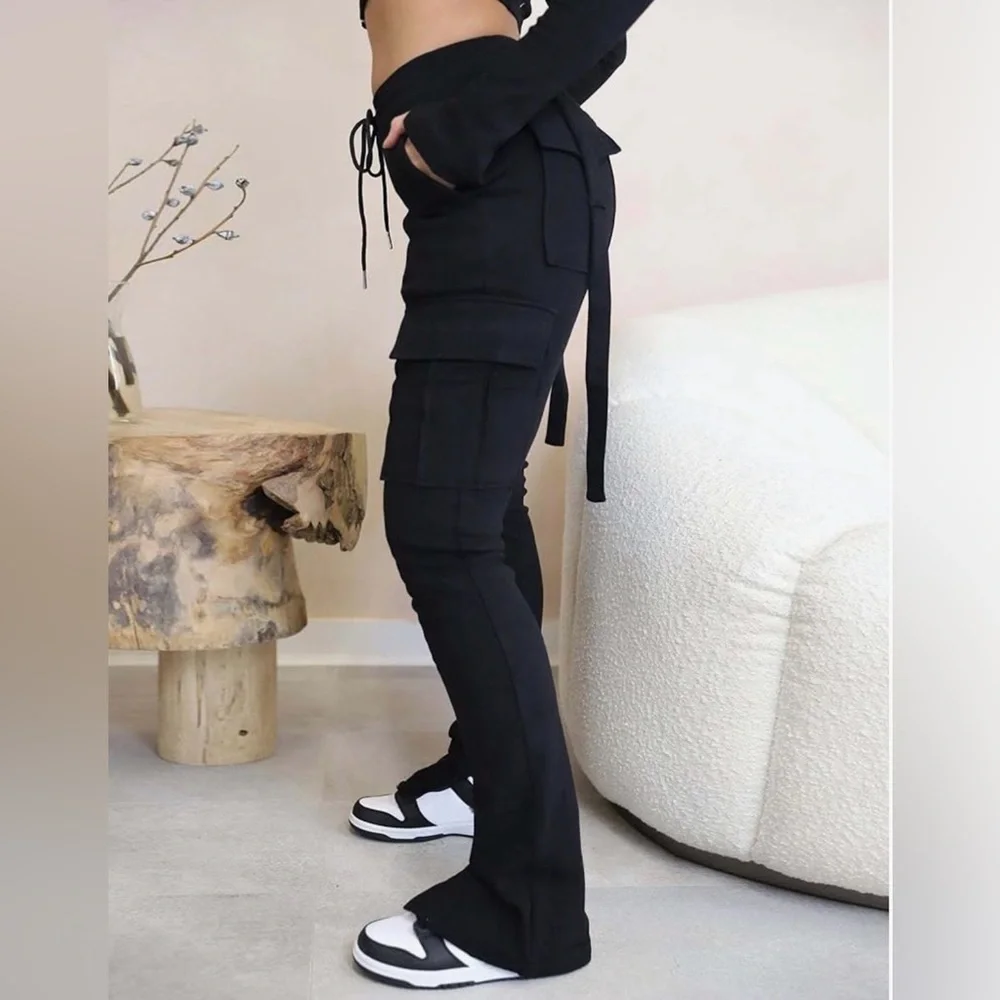 Women's Black Cargo Pants - Picture 3 of 5